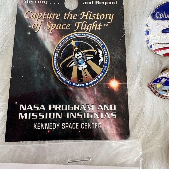 NASA Space Flight Pin Collection - Picture 2 of 6